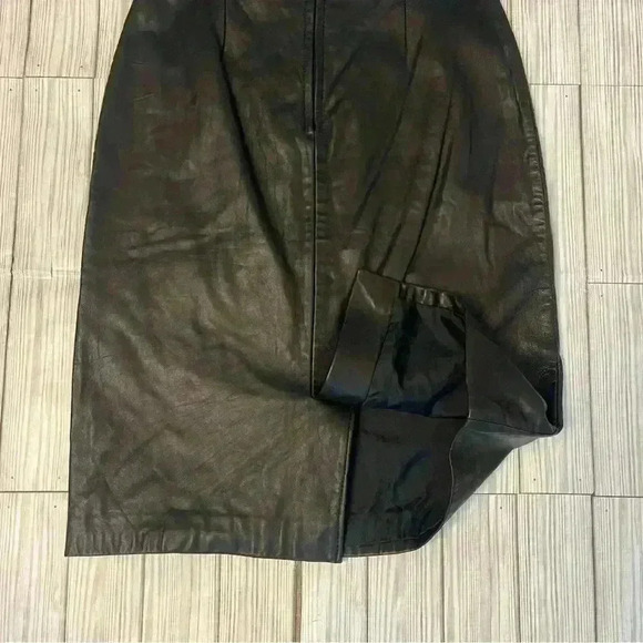 Vintage 80s Michael Hoban North Beach Leather Skirt - Picture 2 of 8